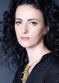Βούλα Καραμπατζάκη